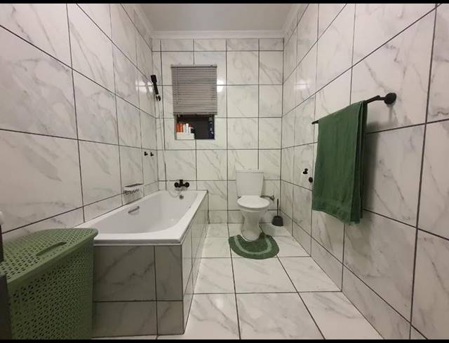 1 BEDROOM APARTMENT FOR SALE IN PARKRAND